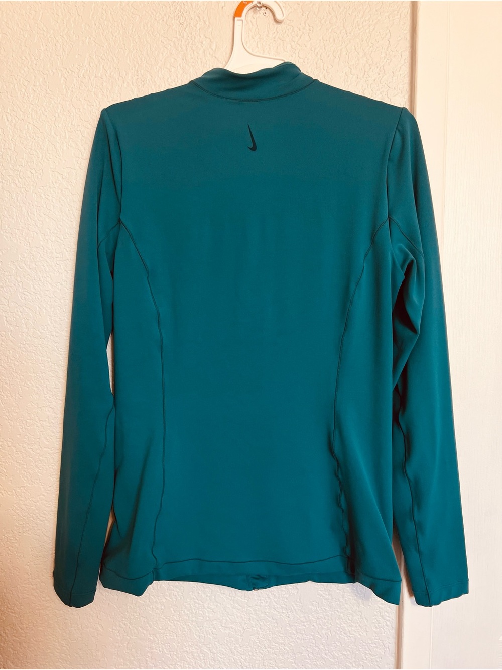 Nike Yoga Dri-Fit Full Zip Tight Fit Track Jacket in Teal - Picture 5 of 9